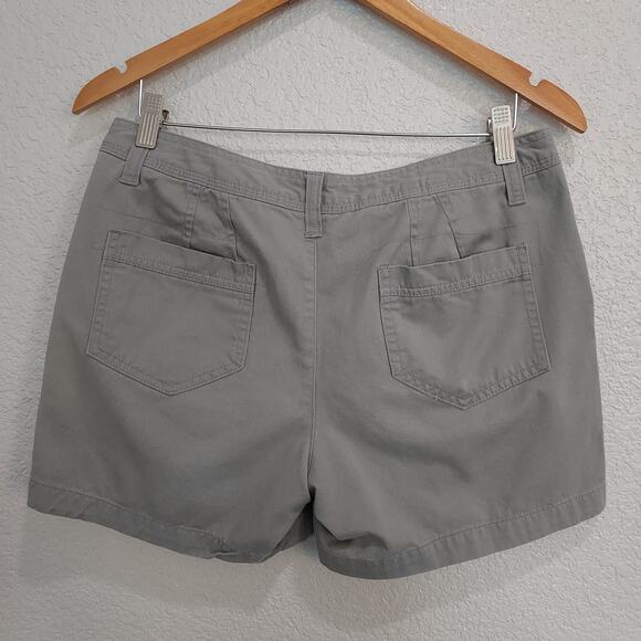 Natural Reflections Gray Casual Shorts 4.5" Inseam Size 8 - Picture 5 of 9